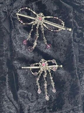 Vintage-Inspired Flexi - 8 Silver PewterFloral Hair Clips with Pink Beads (Pair)